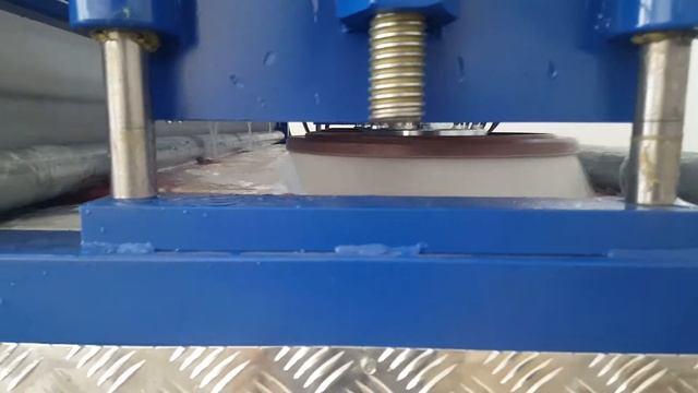 Автоматическая стирка ковров. Центрафуга для отжима ковров смотреть онлайн