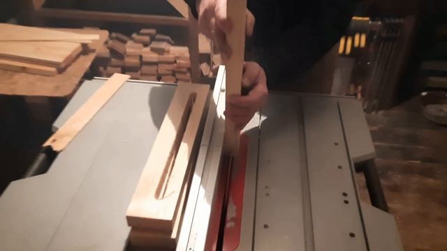 #3 Сделай улей своими руками. Част. 2 Изготовление дна улья на 10-ти рамочные корпуса. смотреть онлайн