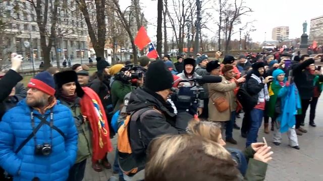 Празднование 7 ноября в Москве