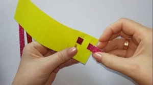 A very simple bookmark for colored paper books