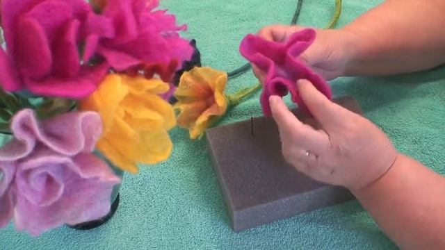 Felted Bouquet Petunia смотреть онлайн