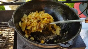 Скоблянка в казане.