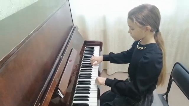 И. Хуторянский 