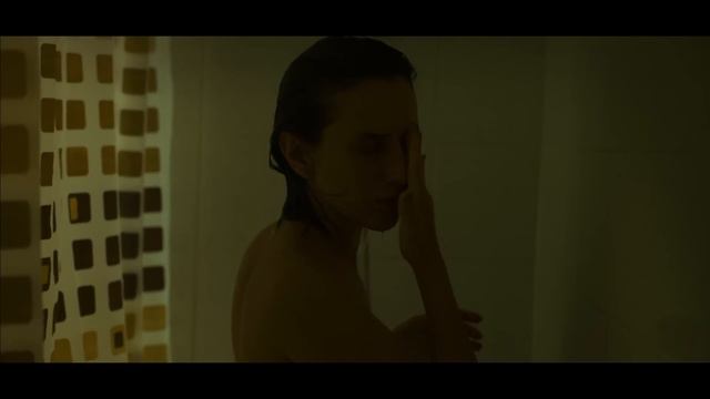 Zuhal | Ödüllü Yerli Dram, Komedi Filmi (İngilizce Altyazılı)
