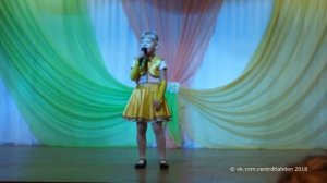 Жёлтый страусёнок  поёт Литвиненко Таисия