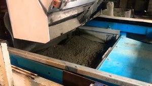 Производство тротуарной плитки и других ФЭМ на немецком оборудовании Hess , цыкл 20-24 секунды .