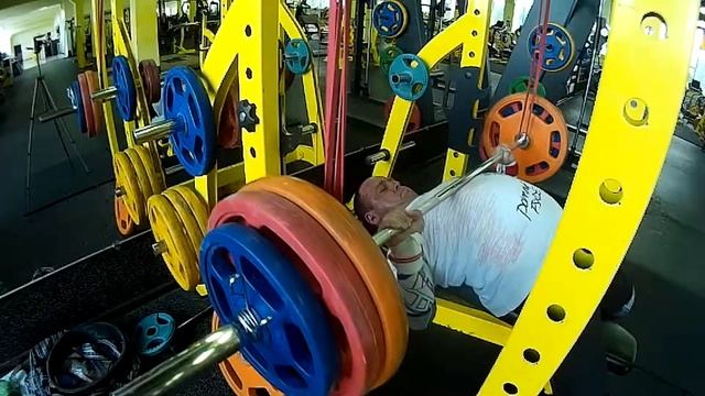 Д 1, Жим штанги лежа с реверсивной резиной, 130 кг. смотреть онлайн