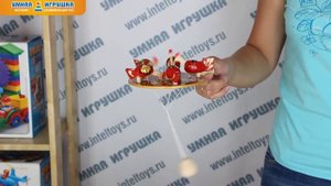 Богородская игрушка «Курочки на кормушке»