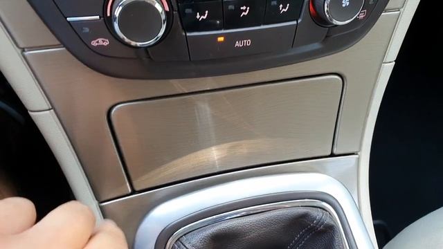 Opel Insignia Sports Tourer 2011 2.0 CDTi 110KM Prezentacja Samochodu смотреть онлайн