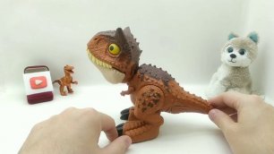 Карнотавр Торо и щенок Митя! Обзор фигурки Jurassic World Жующий Карнотавр Торо HBY84
