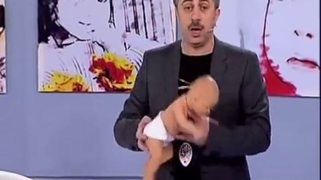 Что делать, если ребенок подавился. Неотложная помощь детям.