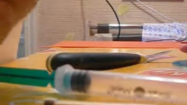 как сделать пистолет из шприца смотреть онлайн