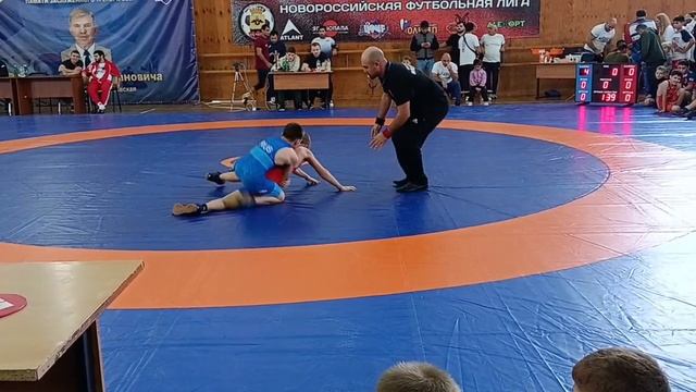 Греко-римская борьба. Роберт Терзьян, г. Новороссийск. 1/16 финала, вес 35 кг. смотреть онлайн