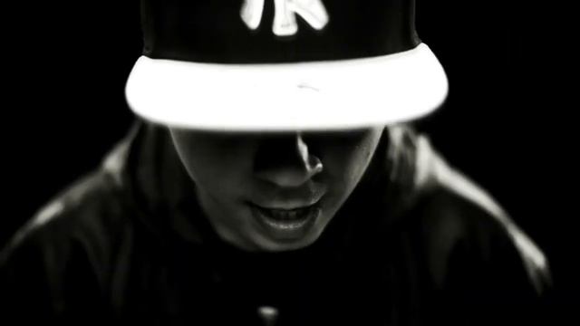 СМОКИ МО - БОГ ЛЮБИТ ВСЕХ ЛЮДЕЙ смотреть онлайн