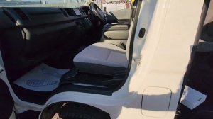 Toyota hiace 2016 год пассажир 9 мест категория б