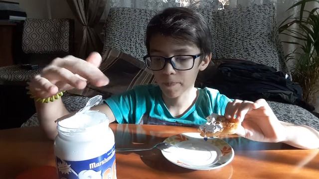 ПРОБУЮ ВКУСНЯШКУ/FLUFF MARSHMALLOW/ смотреть онлайн