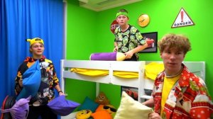 ЕСЛИ ТЫ ЕДИНСТВЕННАЯ ДЕВУШКА В МНОГОДЕТНОЙ СЕМЬЕ || Смешные и неловкие ситуации с друзьями