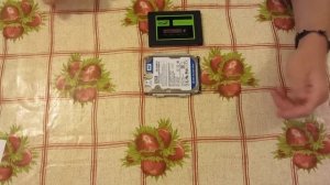 Asus Eee PC 1225B разбор и замена HDD на SSD.