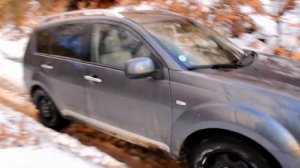 Mitsubishi Outlander XL vs Volvo XC90 Snow test 4x4