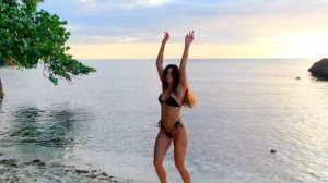 Модели в бикини Саванна Ривера, Анук Эман и Стефани Дана в Негриле, Ямайка
