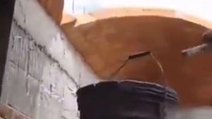 Интересная технология кладки кирпича  прикольное видео