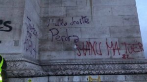 Au coeur des gilets jaunes Paris place de l'Etoile (2)