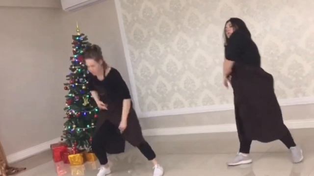 Сельские девки. Лучше Володи. Неадекватное поведение. смотреть онлайн