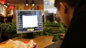 ИГРАЕМ В GTA В ТОРГОВОМ ЦЕНТРЕ