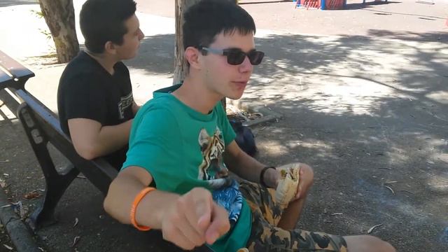 ФАЛАФЕЛЬ ПАТРУЛЬ (סיור פלאפל) ENG SUB смотреть онлайн