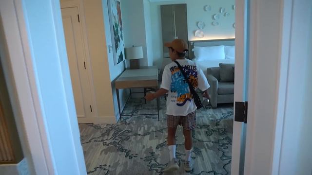 Flying on The SMALLEST PLANE Ever! ✈️ смотреть онлайн