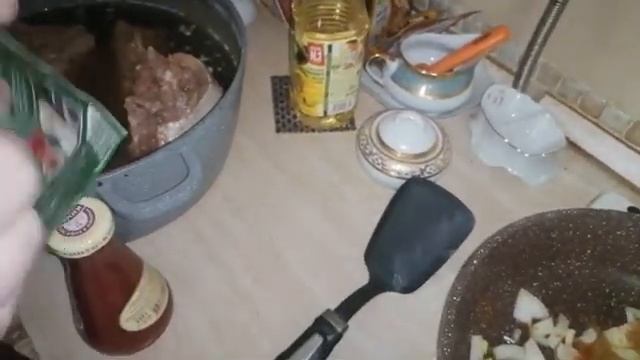 Рецепт вкусного супа из говяжей печени.(1 часть, приготовление). смотреть онлайн