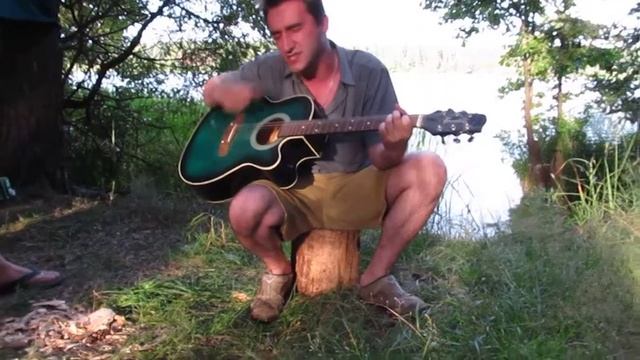 Ходит дурачок по лесу. Гражданская оборона окорд. Гражданская оборона про дурачка табы. Дурачок в русских народных сказках. Вывод текста.