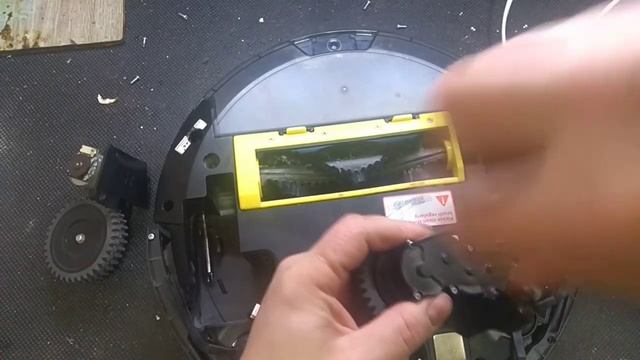 Робот пылесос ILIFE A4s едет все время в право! смотреть онлайн