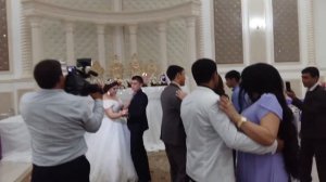 Брат посвятил сестре на свадьбу песню. Лучший подарок!