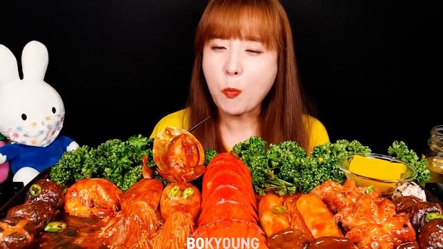 요리 먹방 :) 매운 해물찜구이(랍스터테일, 특전복, 새우, 오징어와 팽이버섯, 새송이버섯, 이슬송이버섯) | bokyoung Mukbang