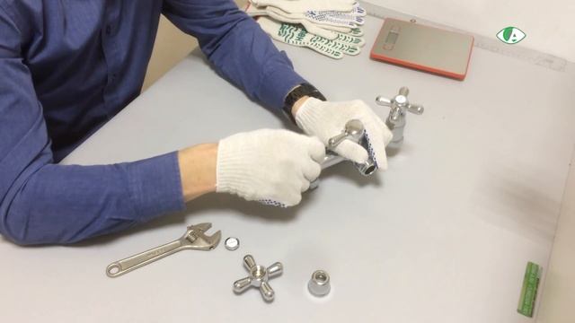 Как поменять кран-буксу в смесителе Vidima серии Ретро(Retro)?