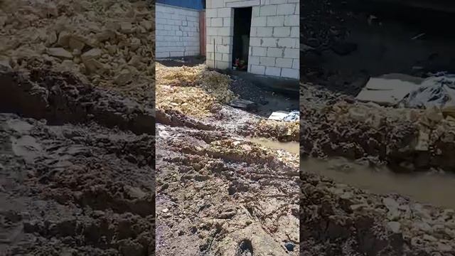 Благоустройство территории дома. часть 1. Обсывка каменистой и мелкой дресвы минипогрузчиком. смотреть онлайн