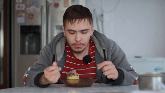 Каналу 5 лет, Нечего не добился но не растраиваюсь, Буузы из Титана за 99р смотреть онлайн