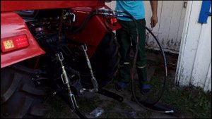 Новый гидравлический распределитель на минитрактор Shifeng SF 244. Проверка цилиндра.