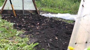 Построили огуречник, а он развалился через пол месяца