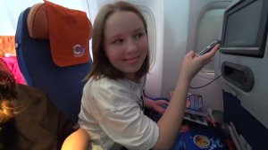 ЕДЕМ В РОССИЮ | ДЕВОЧКИ ВПЕРВЫЕ В МОСКВЕ