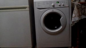 Стиральная машина INDESIT IWSD 5085 видео 2