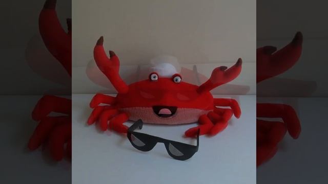 Необычная мягкая игрушка Капитан Краб смотреть онлайн