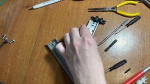 Фиксатор подлокотника Peugeot 308, Peugeot 408.