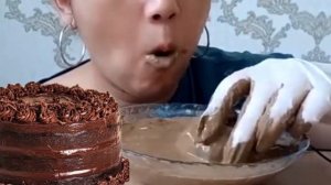 @klaraasmr edit/cake/ klara wet crunch