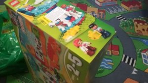 Обзор LEGO DUPLO Семейный парк аттракционов из Rozetka