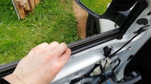 Skoda Rapid. Устраняем свист ветра в салоне