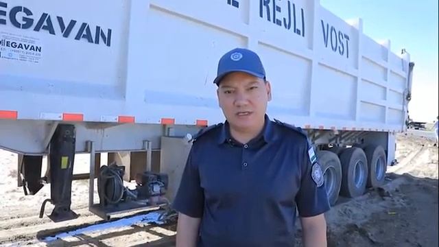 Cobalt столкнулся с грузовиком. От легковуши ничего не осталось смотреть онлайн