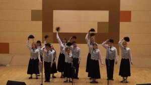 Х. Биби "Hats" ("Шляпы")