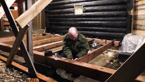 Обвязка фундамента жилой пристройки. Возведение каркаса стен.